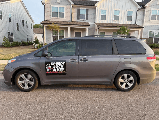 Speedy Lock & Key branded service van